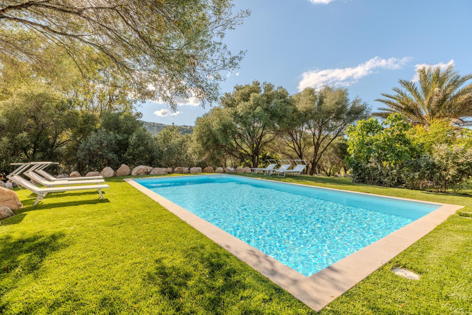 Stazzo San Teodoro L'Olivastro Piscina Condivisa Apartment Luaran gambar